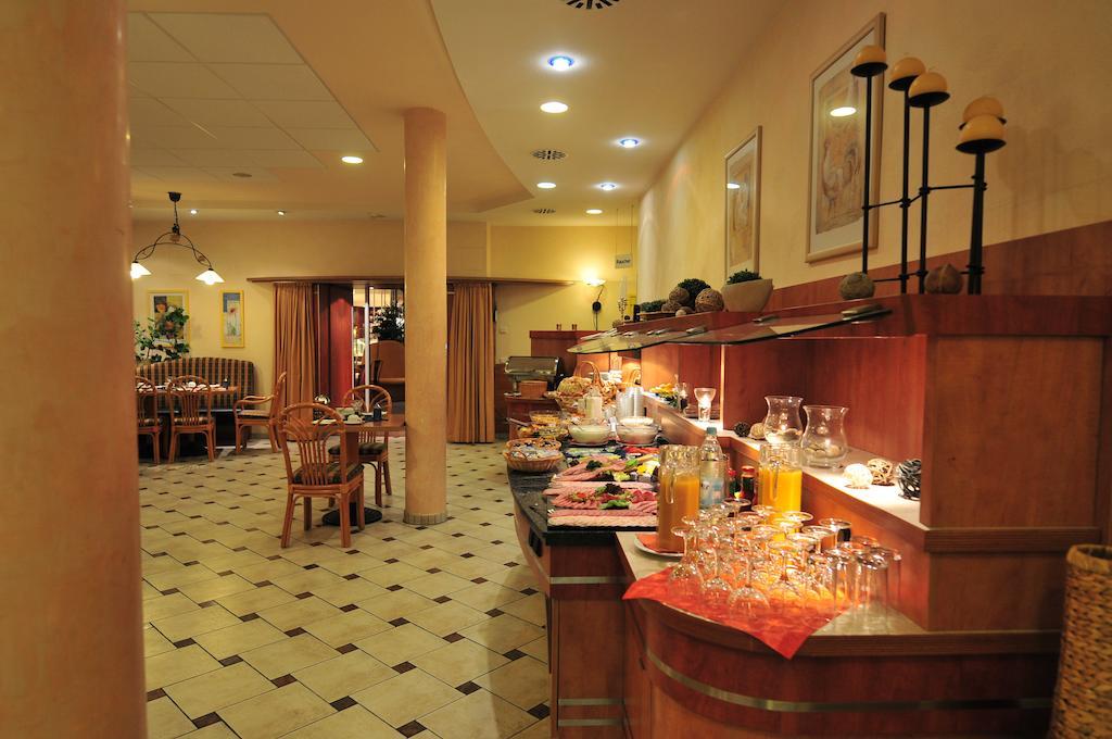Akzent Hotel Stadt Schluechtern ***S מראה חיצוני תמונה