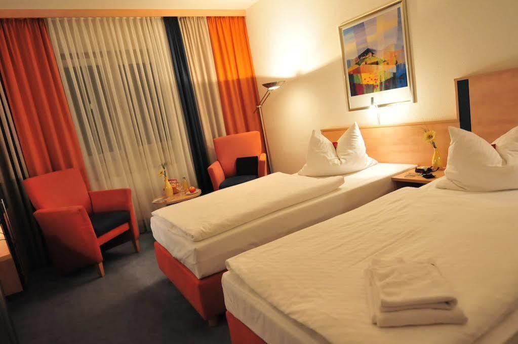 Akzent Hotel Stadt Schluechtern ***S מראה חיצוני תמונה